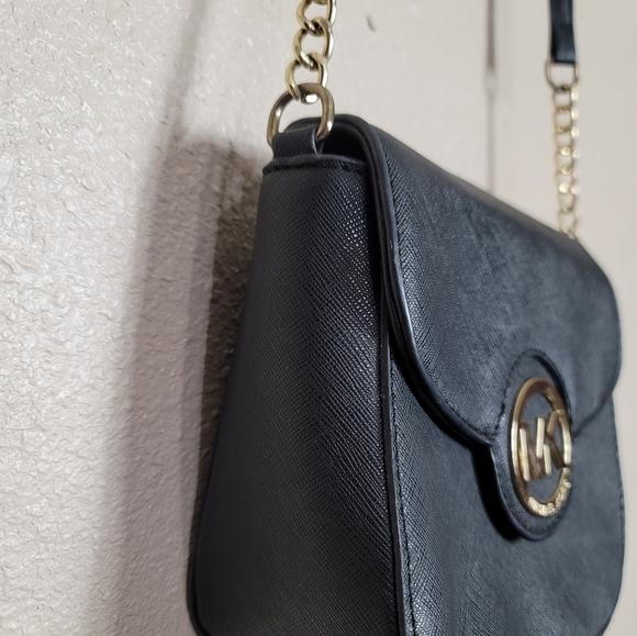 Michael Kors black leather crossbody handbag - Picture 2 of 13